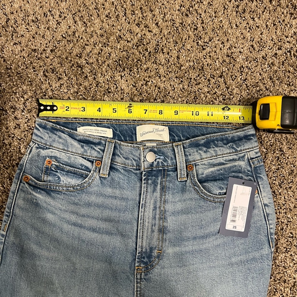 NWT Universal Thread Sz 2Short Light Wash Women’s Jeans - Classic Straight Fit - Picture 6 of 7